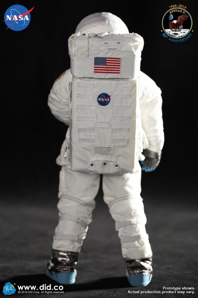 APOLLO-11-Commander-Neil-Armstrong-cl2