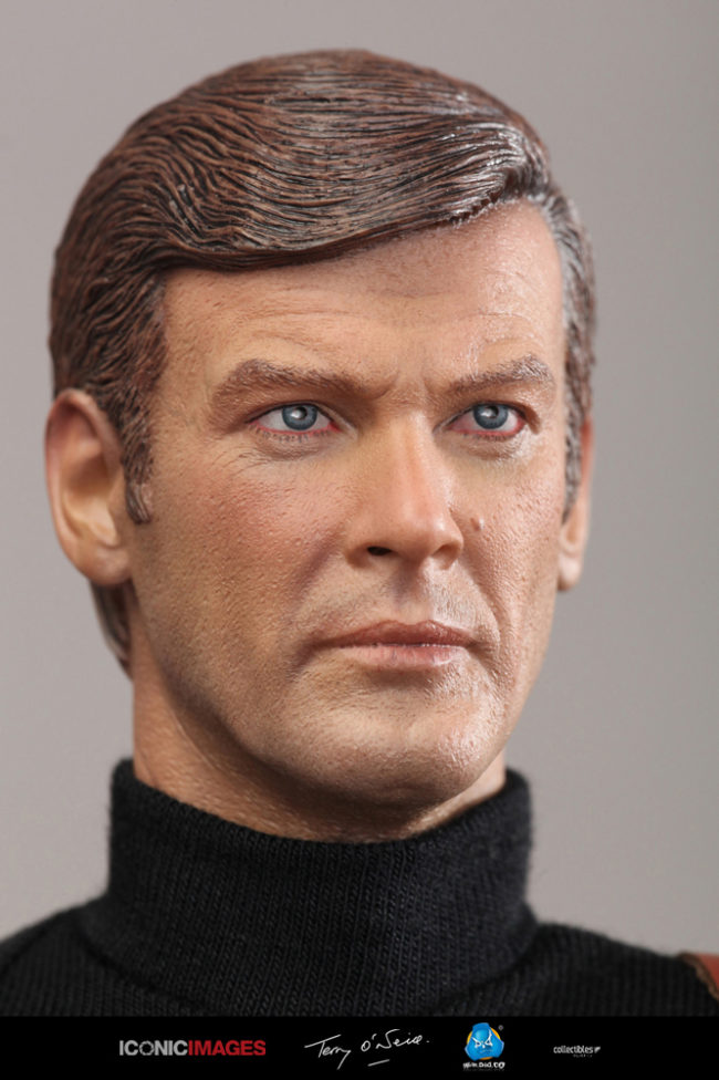 RM001-DID-Roger-Moore-Officially-Licensed-Action-Figure-26