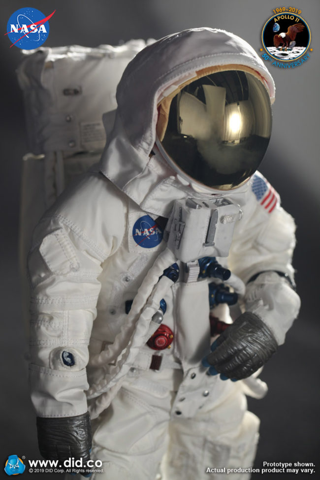 apollo-11-astronaut-side-1