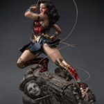 x_qs-ww-comic-statue_h