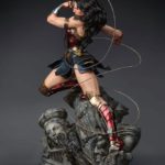 x_qs-ww-comic-statue_k