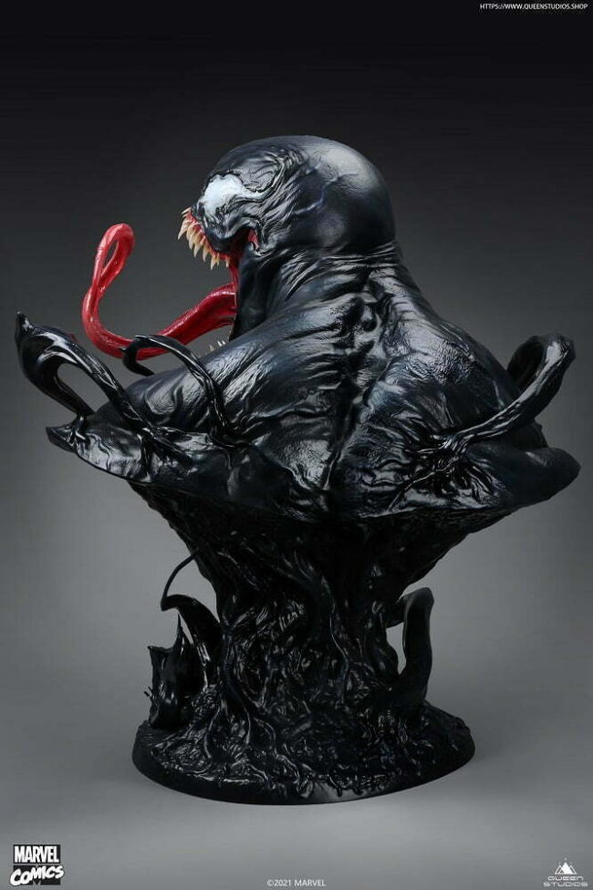 Venom-Life-Size-Queen-Studios (2)