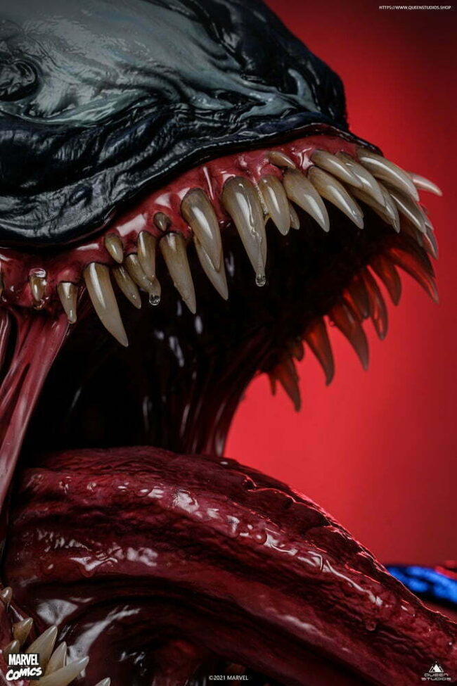 Venom-Life-Size-Queen-Studios_p (4)