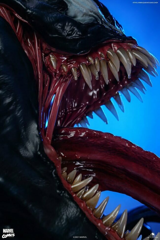 Venom-Life-Size-Queen-Studios_p (5)