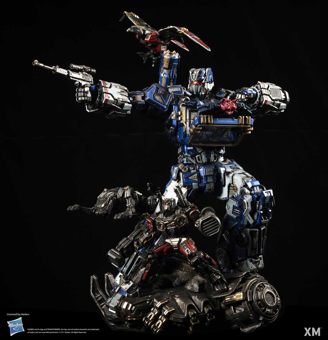 transformers soundwave statue