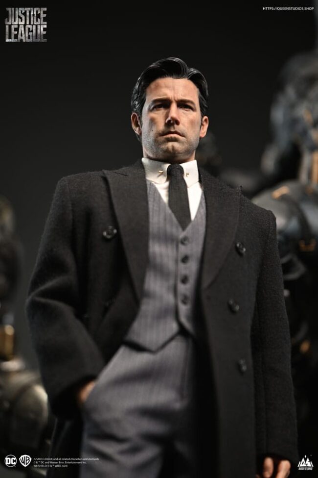 x_qs-justiceleaguebrucewayne_q
