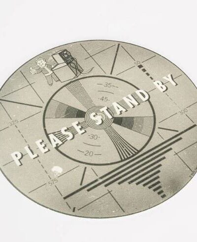 DEVplus: Fallout Slip Mat Please Stand by Record 30 x 30 cm