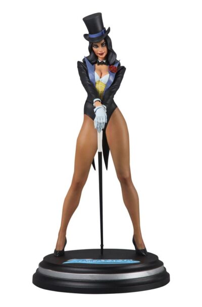DC Direct: DC Direct DC Cover Girls  Statue Zatanna by J. Scott Campbell 23 cm