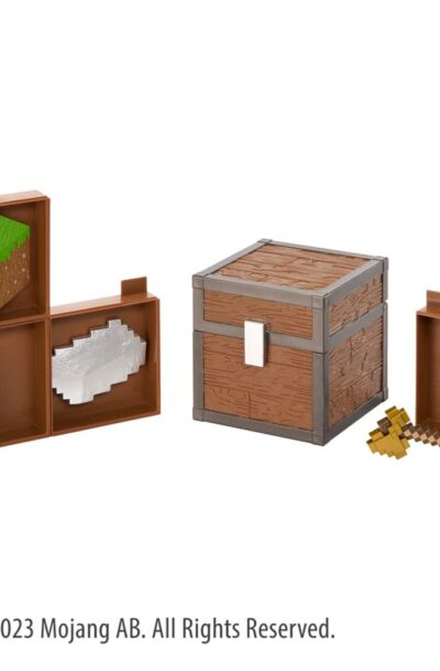 Noble Collection: Minecraft Loot Chest Plains 10 cm