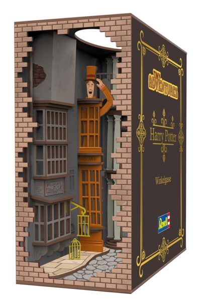 Revell: Harry Potter Tiny Adventures Book Nook Mini-Diorama Winkelgasse 23 cm