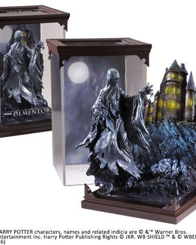 Noble Collection: Harry Potter Magical Creatures Diorama Dementor 19 cm