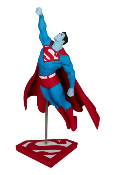 DC Direct Statue 1/10 Superman Red and Blue: Superman by Gary Frank Limited Edition 26 cm