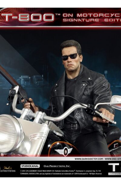 Darkside Collectibles Studio: Terminator 2 Statue T-800 On Motorcycle Limited Signature Edition Exclusive 70 cm