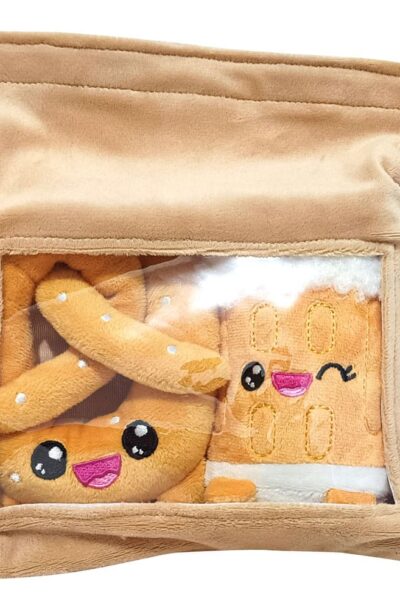 Joy Toy (IT): Yummis Together Plüschfiguren 2er-pack Brezel & Bier in Take Away Bag 21 cm