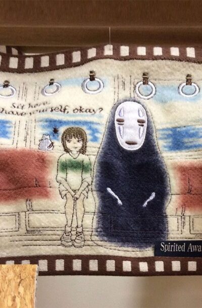 Marushin: Chihiros Reise ins Zauberland Mini-Handtuch Chihiro In The Train