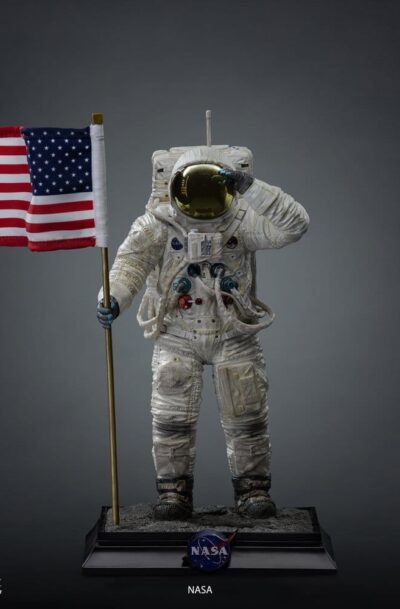 Iron Studios: NASA "Apollo 11 Astronaut" 1/4 Legacy Replica Statue (Q1/2027)