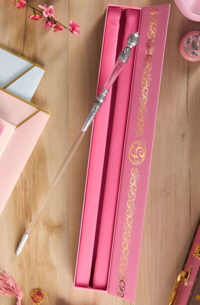 TNC: Wicked "Glinda's Training Zauberstab" 1/1 Requisiten-Replik (Q3/2026)