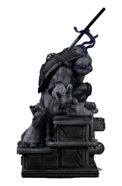 Iron Studios: Teenage Mutant Ninja Turtles "Donatello - Black and White Variant " 1/10 Art Scale Statue (Q4/2026)