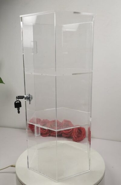 Evoretro: 3-stufiger abschließbarer sechseckiger Acryl-Displayturm (Q4/2026)