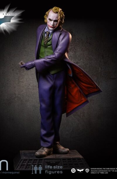 Muckle: Batman - The Dark Knight "Joker" Life-Size Statue (Q2/2024)